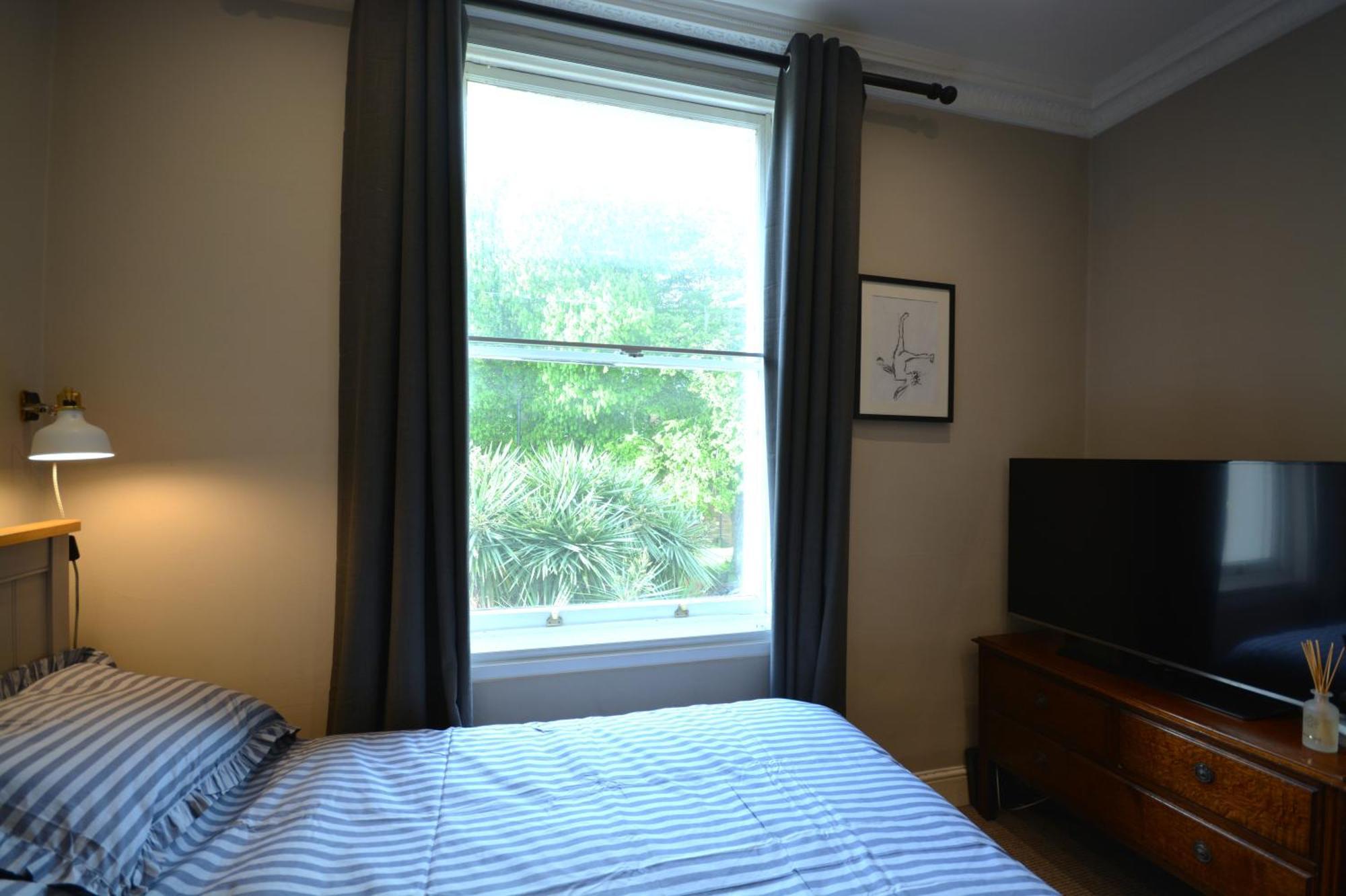 Primrose Hill Classic With A Modern Touch * London